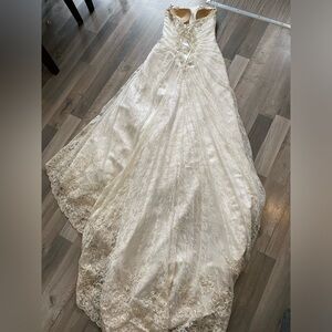 Maggie Sottero Wedding Dress Size 14 as is